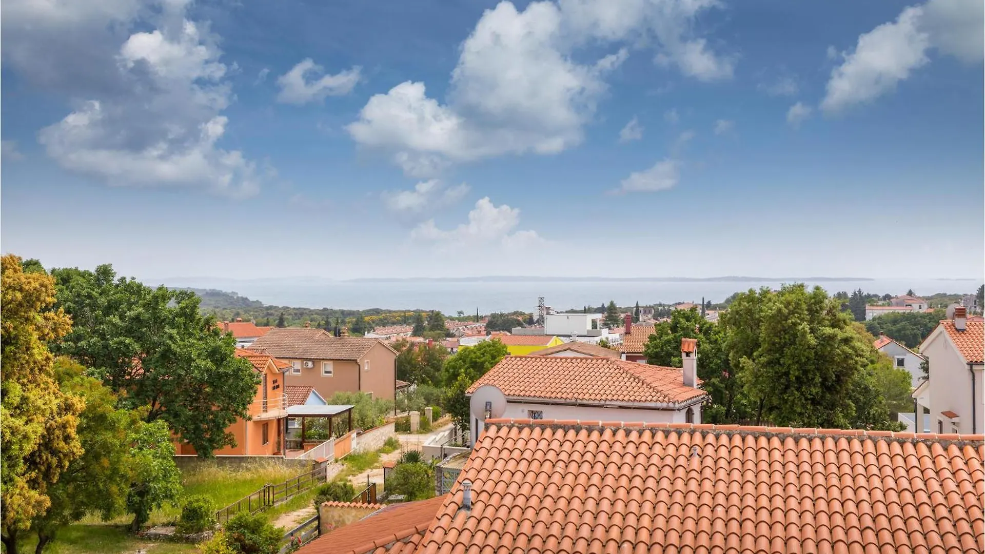 Beautiful Apartment In Barbariga With Kitchen 0*,  Croacia
