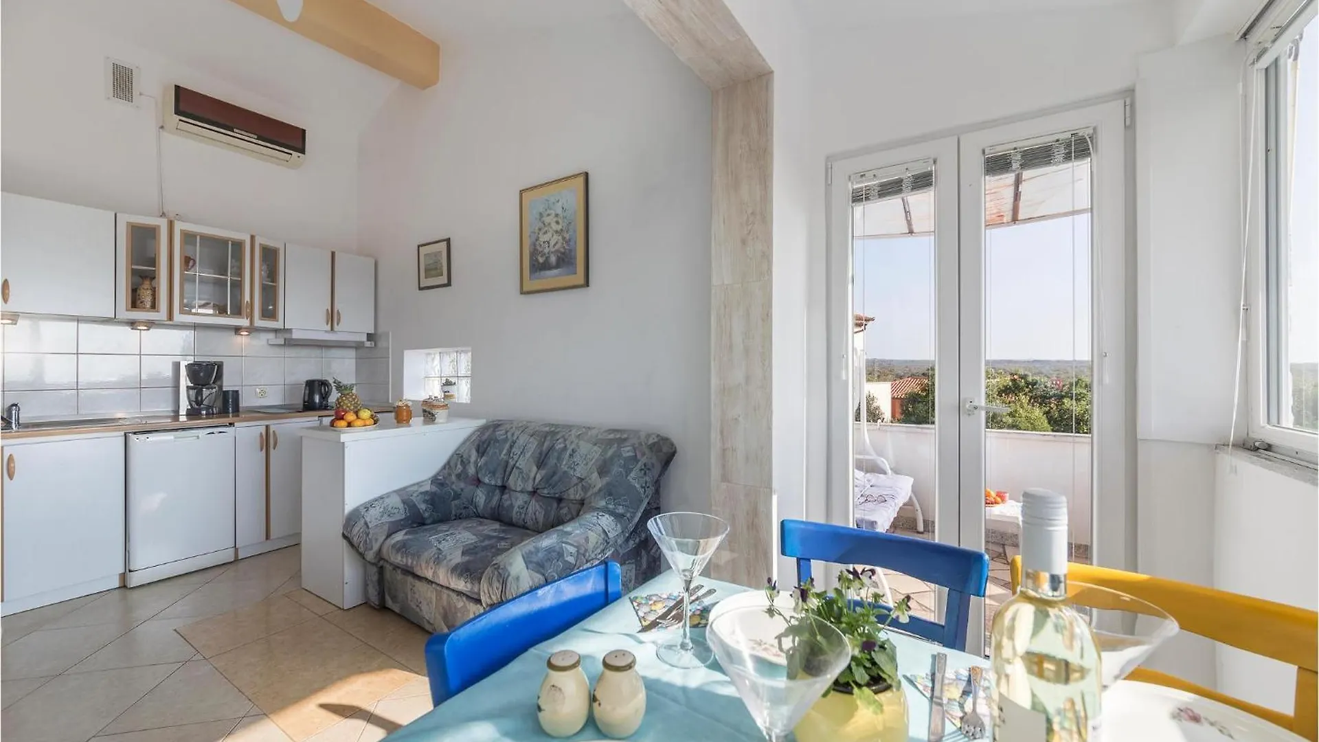 Beautiful Apartment In Barbariga With Kitchen